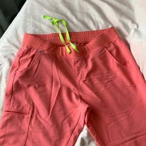 Figs Large Petite Joggers in hot coral